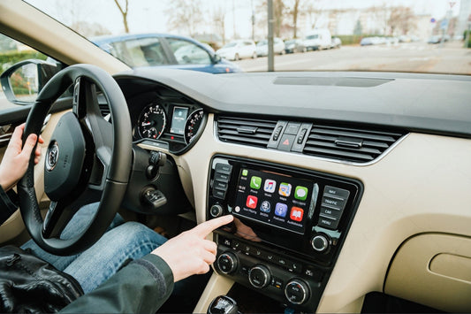 Enhancing User Experience with Wireless Apple CarPlay Features